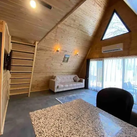 Ay Isigi Hotel *